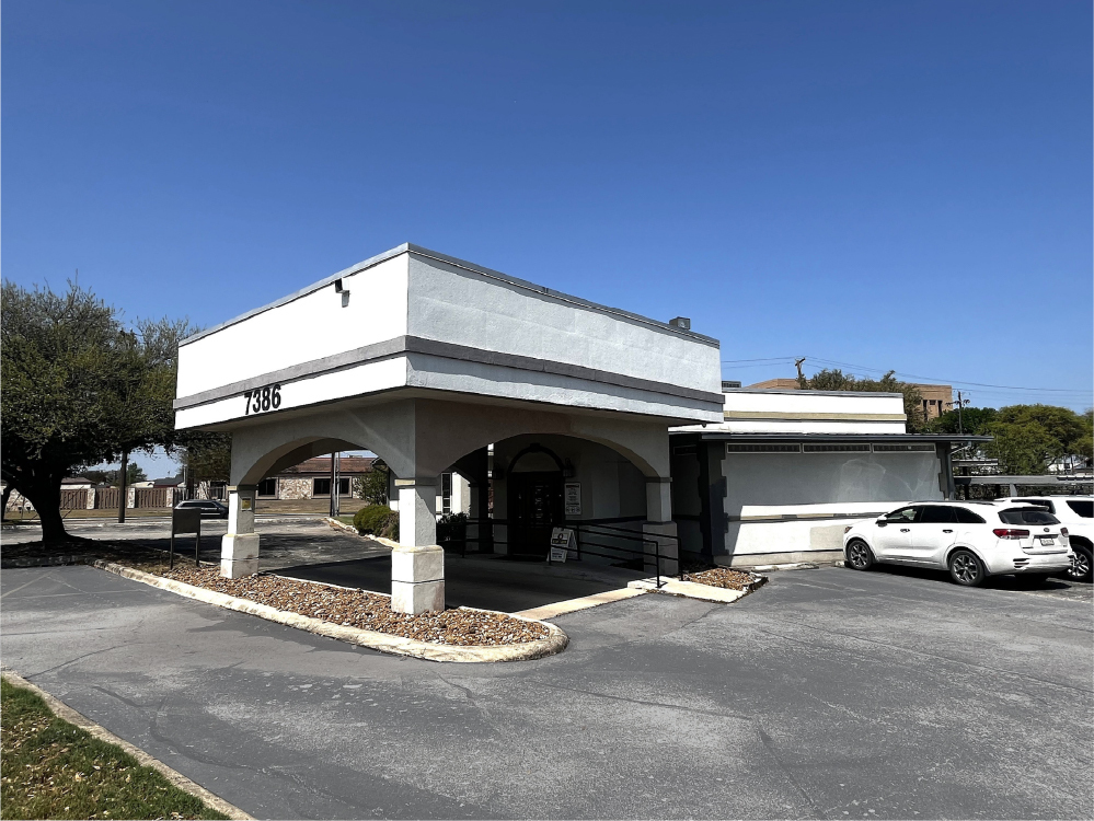 7386 Barlite Blvd, San Antonio, TX for Sale