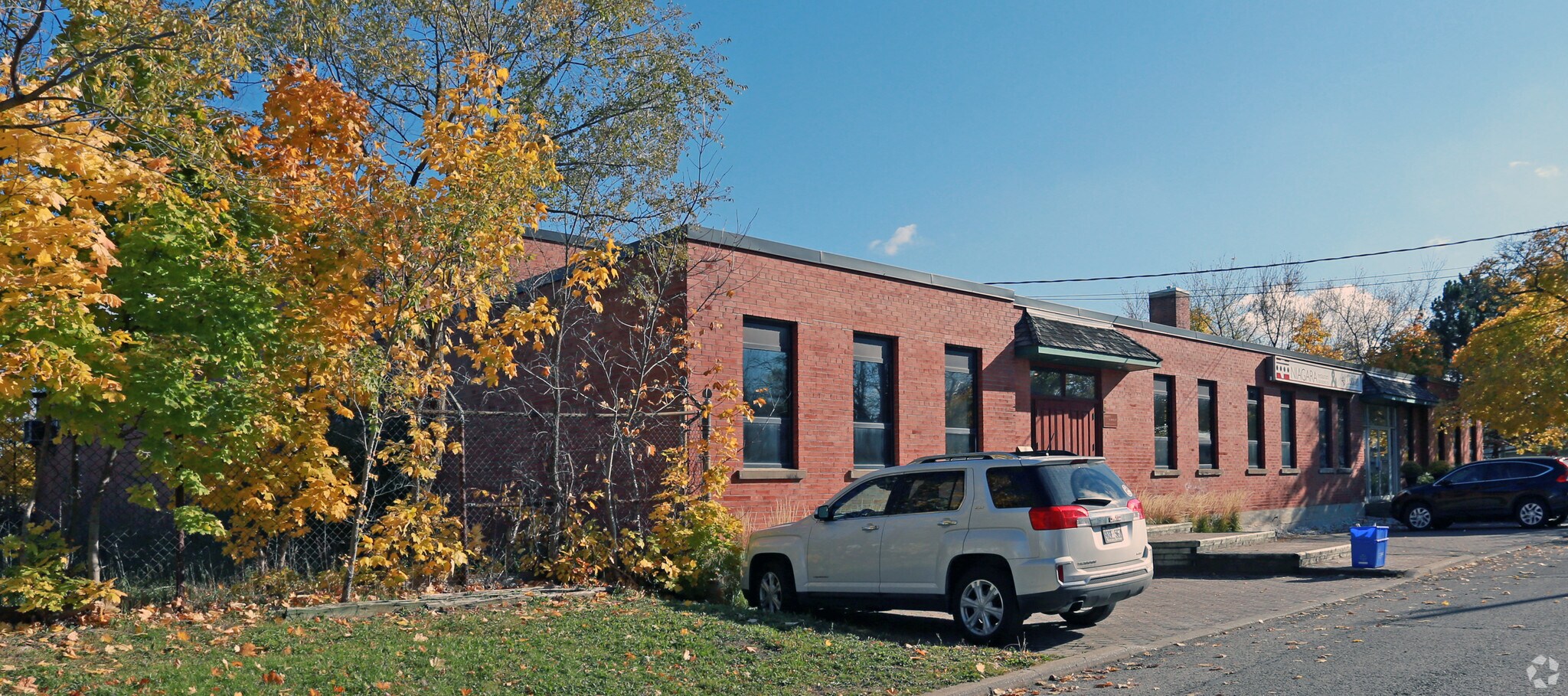 17 Lloyd St, St Catharines, ON for Sale