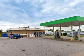 Van Wert, OH Service Station - 885 N Washington St