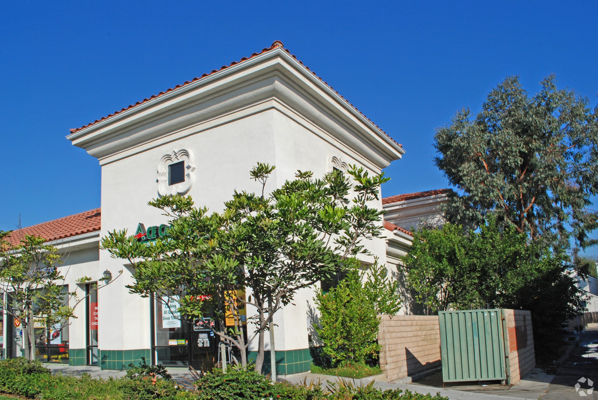 560 W 19th St, Costa Mesa, CA for Rent