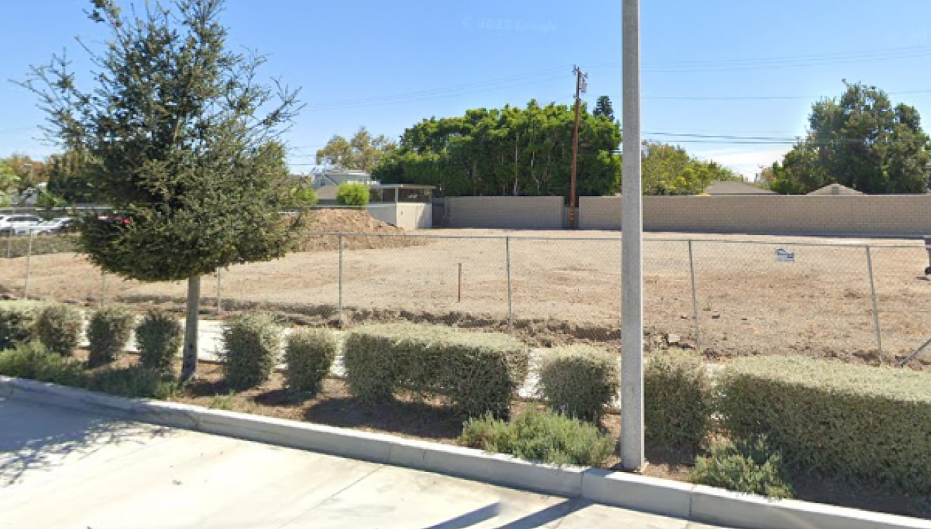 1417 N Bristol St, Santa Ana, CA for Rent