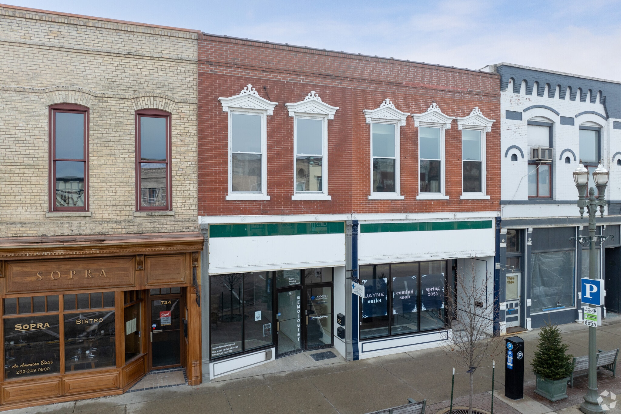 728-734 W Main St, Lake Geneva, WI for Rent
