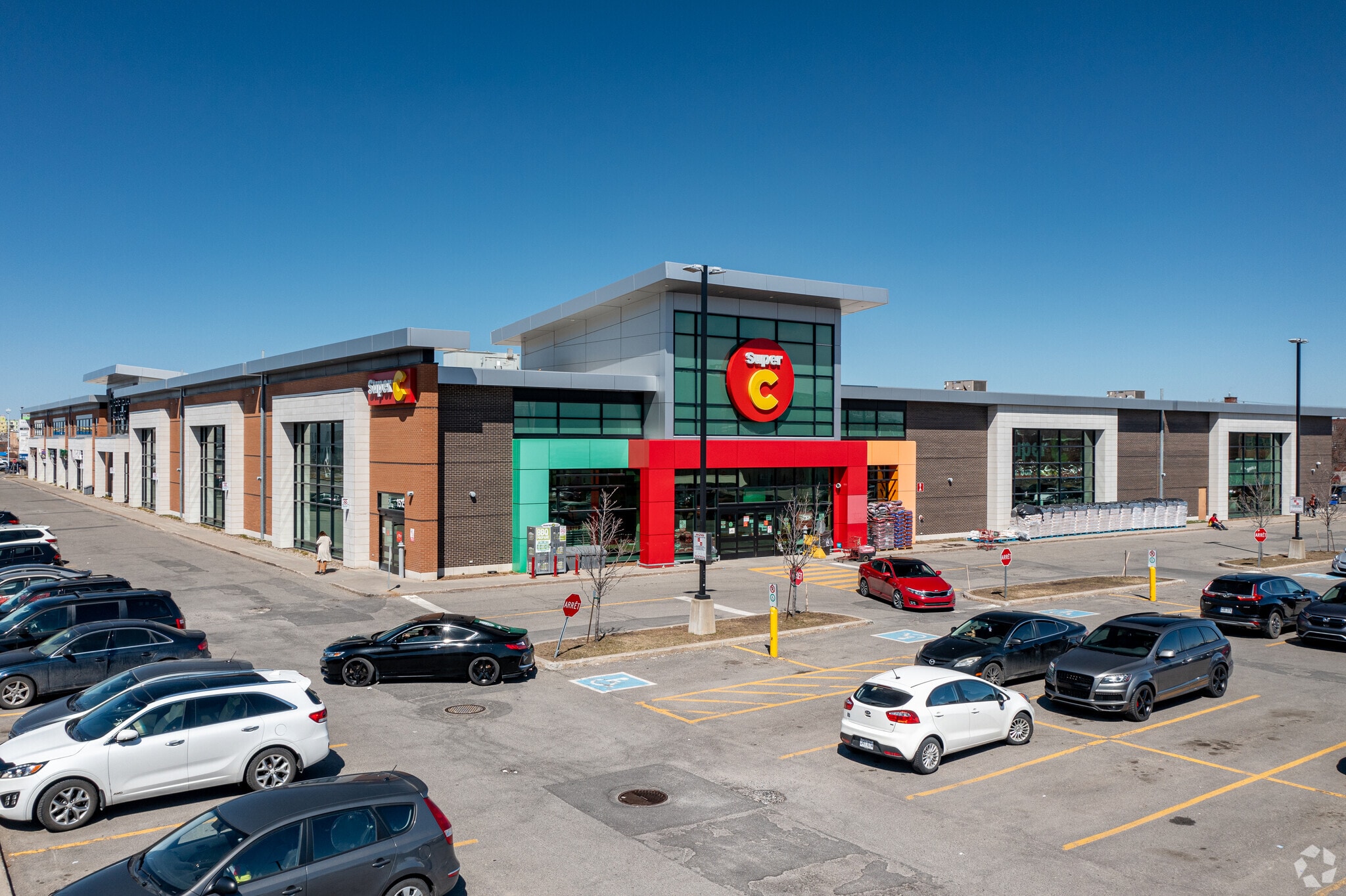 1515-1605 Boul Marcel-Laurin, Montréal, QC for Rent