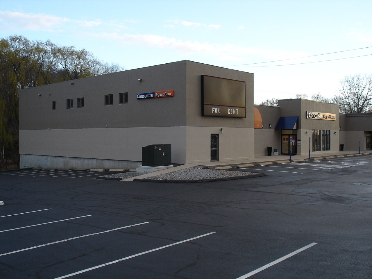 315 W Main St Norwich, CT 06360 Retail Property for Lease on