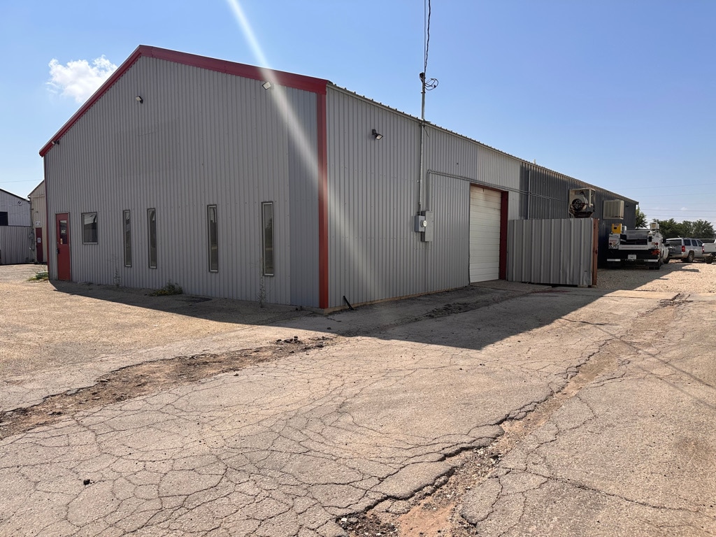 1714 E 2nd St, Odessa, TX for Rent