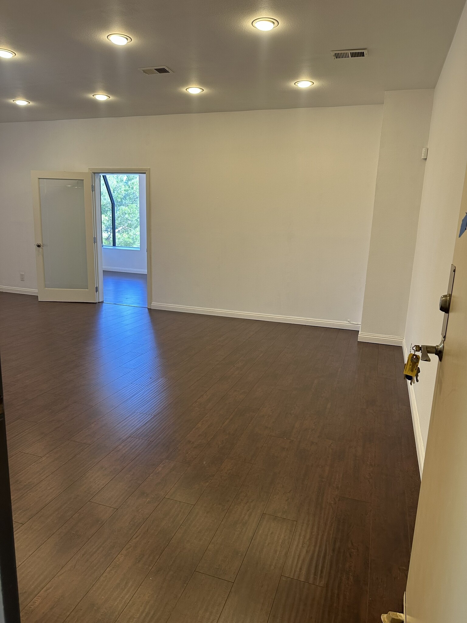 23276 S Pointe Dr, Laguna Hills, CA for Rent