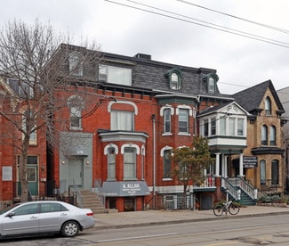 Toronto, ON Apartments - 210 Carlton St