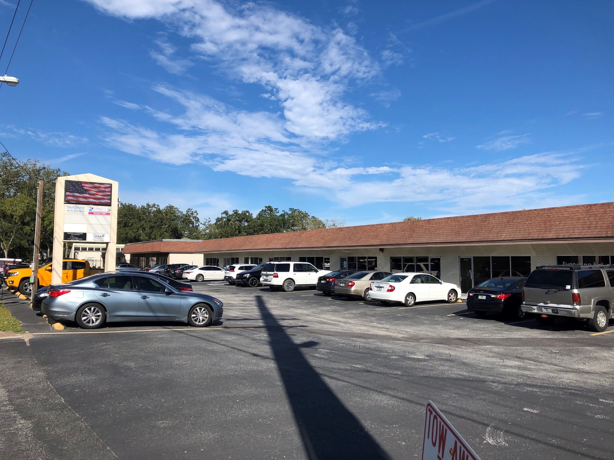 15923-15949 N Florida Ave, Tampa, FL for Rent