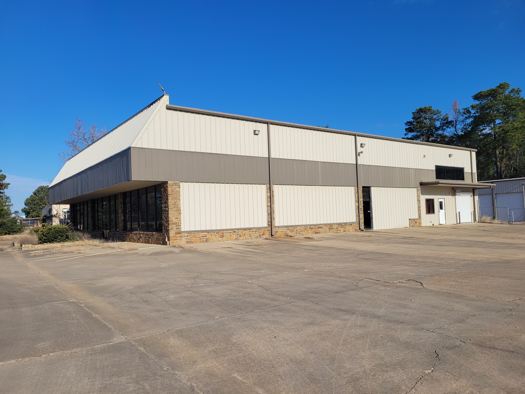 5800 US Highway 190 W, Livingston, TX for Rent