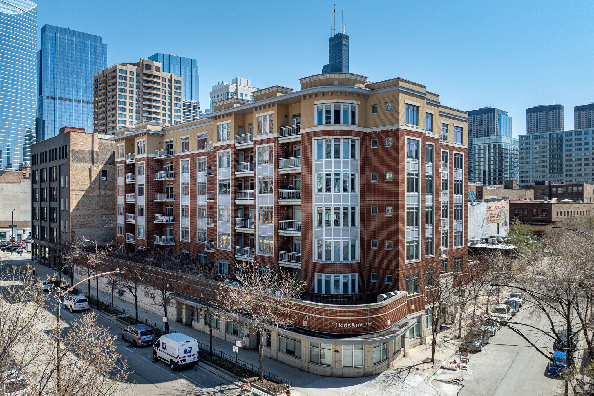 657 W Fulton St, Chicago, IL for Sale