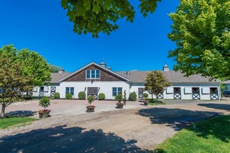 Mattituck, NY Retail - 55 Cox Neck Rd
