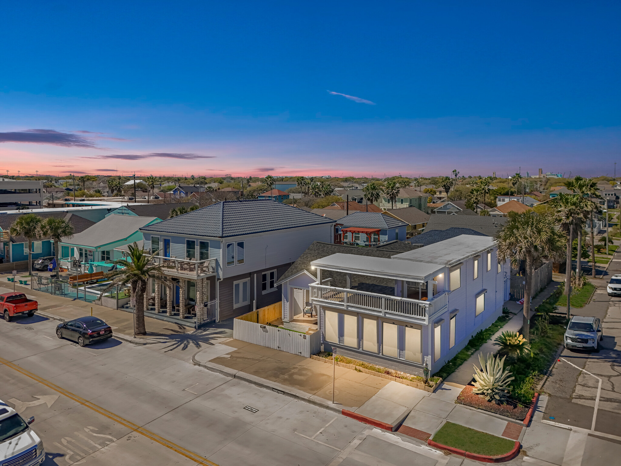 3102 Avenue S, Galveston, TX for Sale