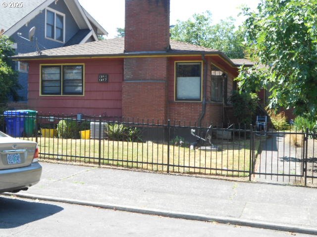 5845 NE 30th Ave, Portland, OR for Sale
