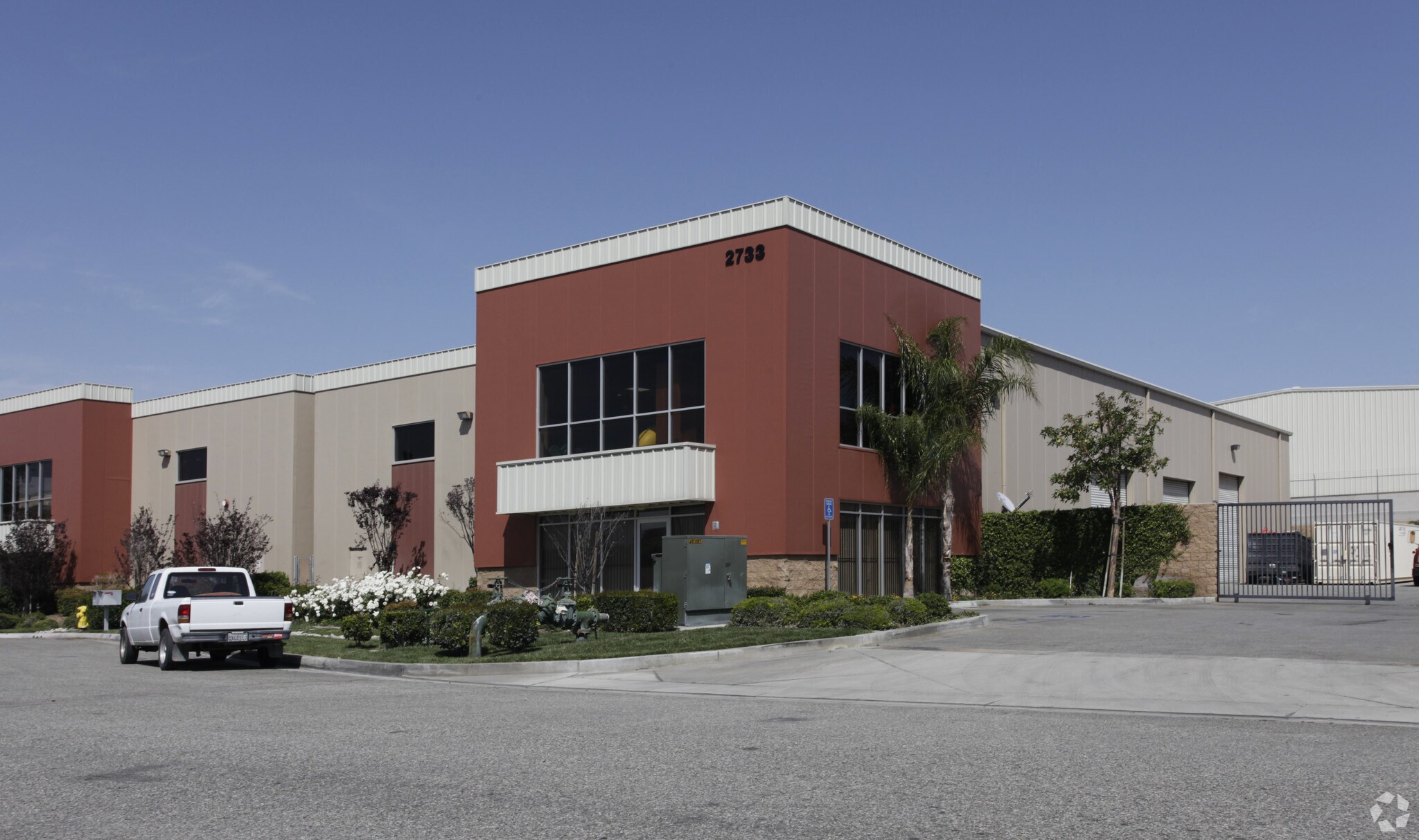 2733 S Vista Ave, Rialto, CA for Rent