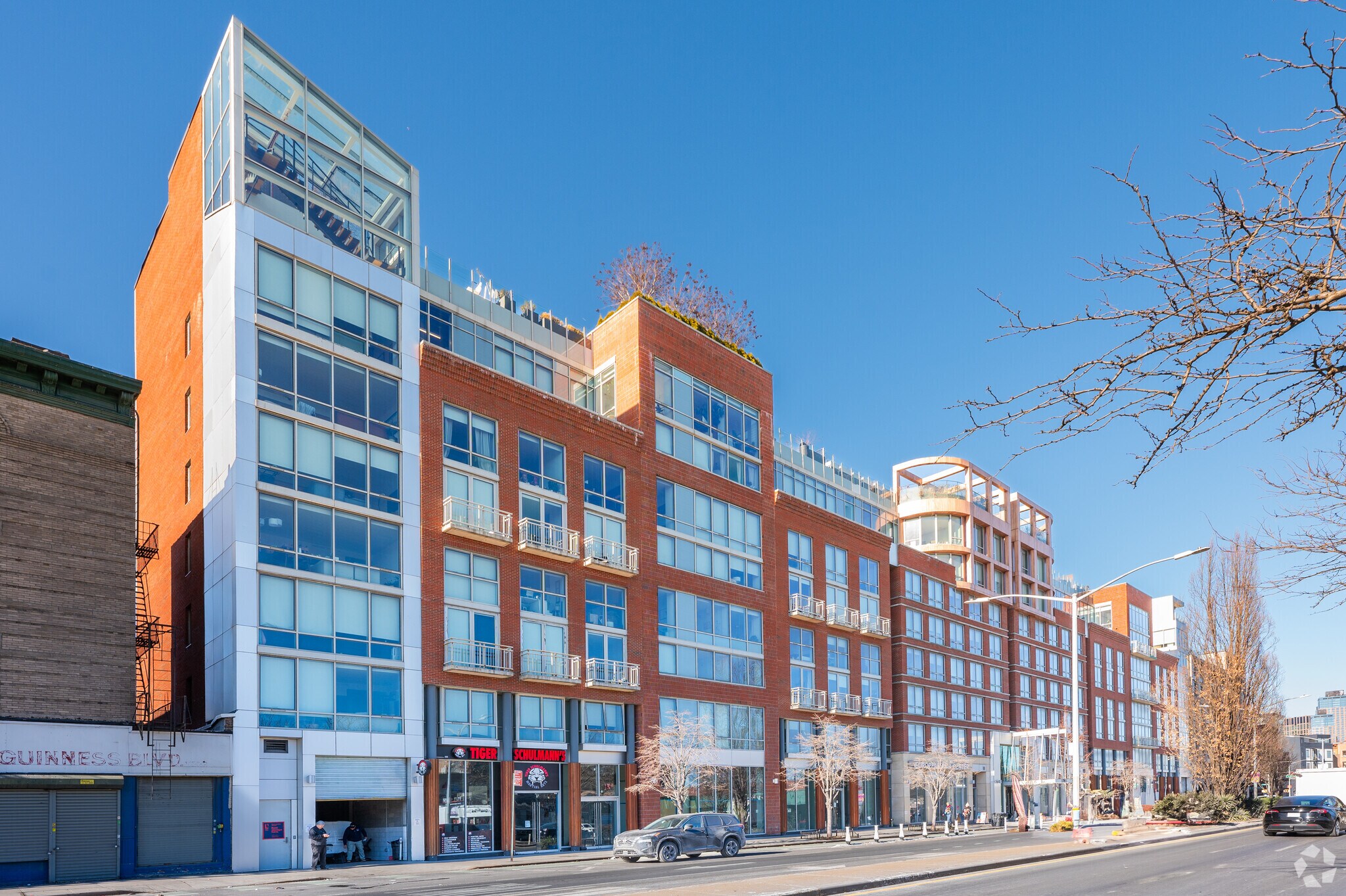 211 McGuinness Blvd, Brooklyn, NY for Rent