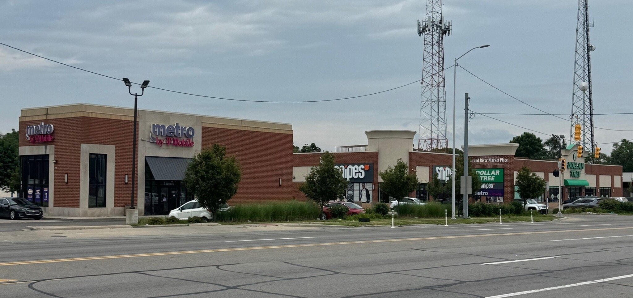 21310 Grand River Ave, Detroit, MI for Rent