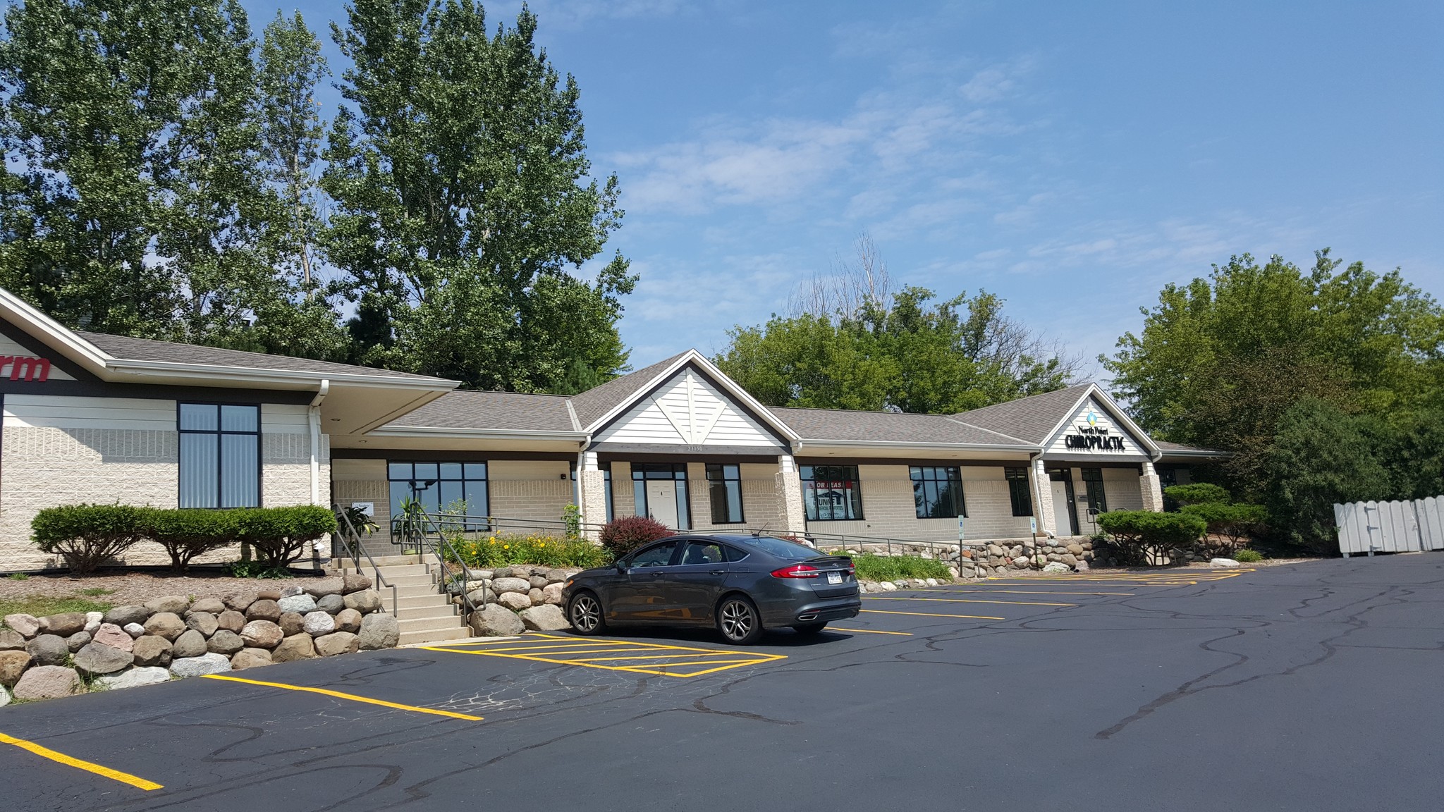 21150 W Capitol Dr, Brookfield, WI for Rent