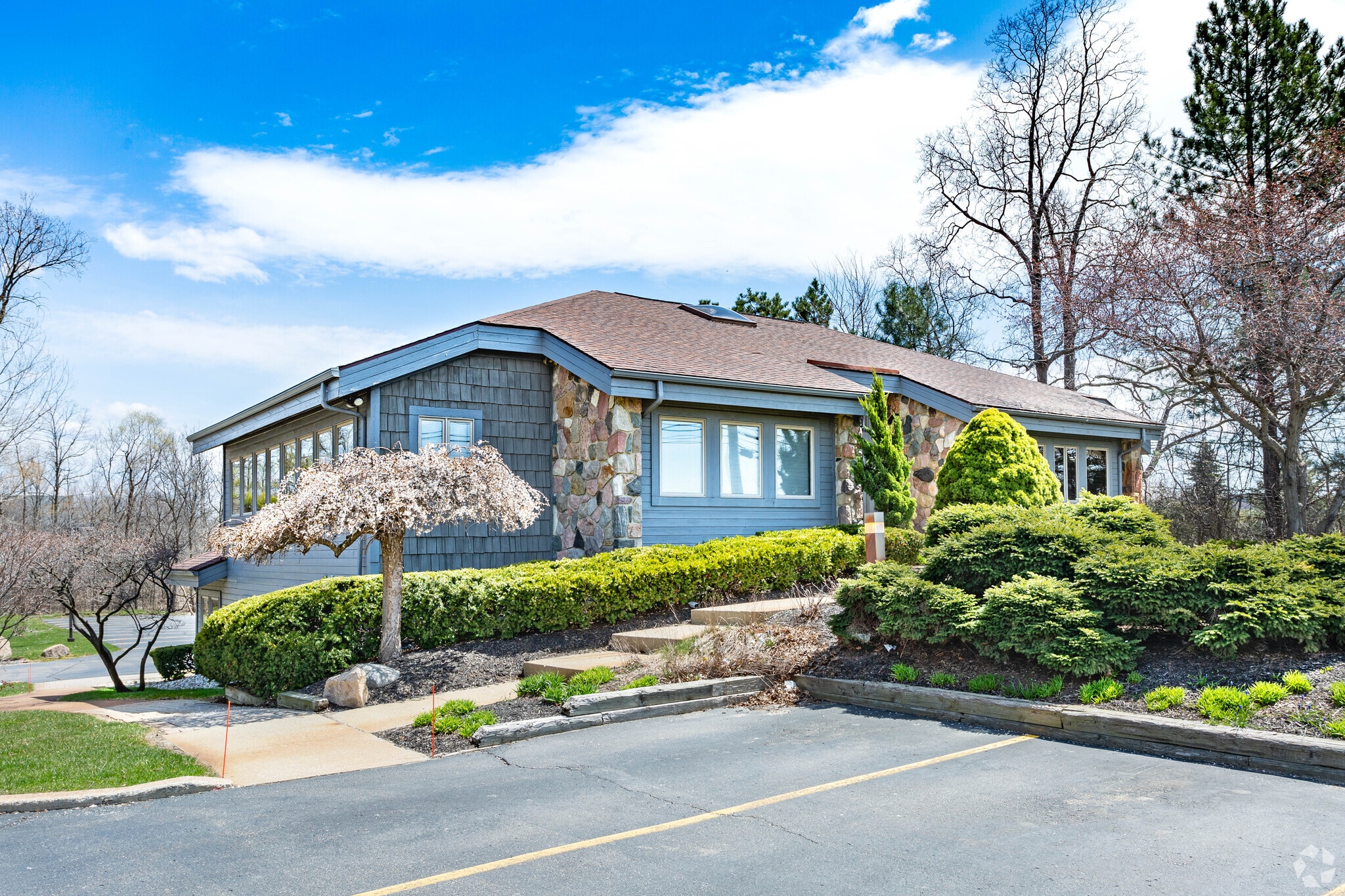 6300 Sashabaw Rd, Clarkston, MI for Rent