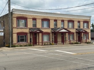 Woodstock, IL Apartments - 130 Washington St