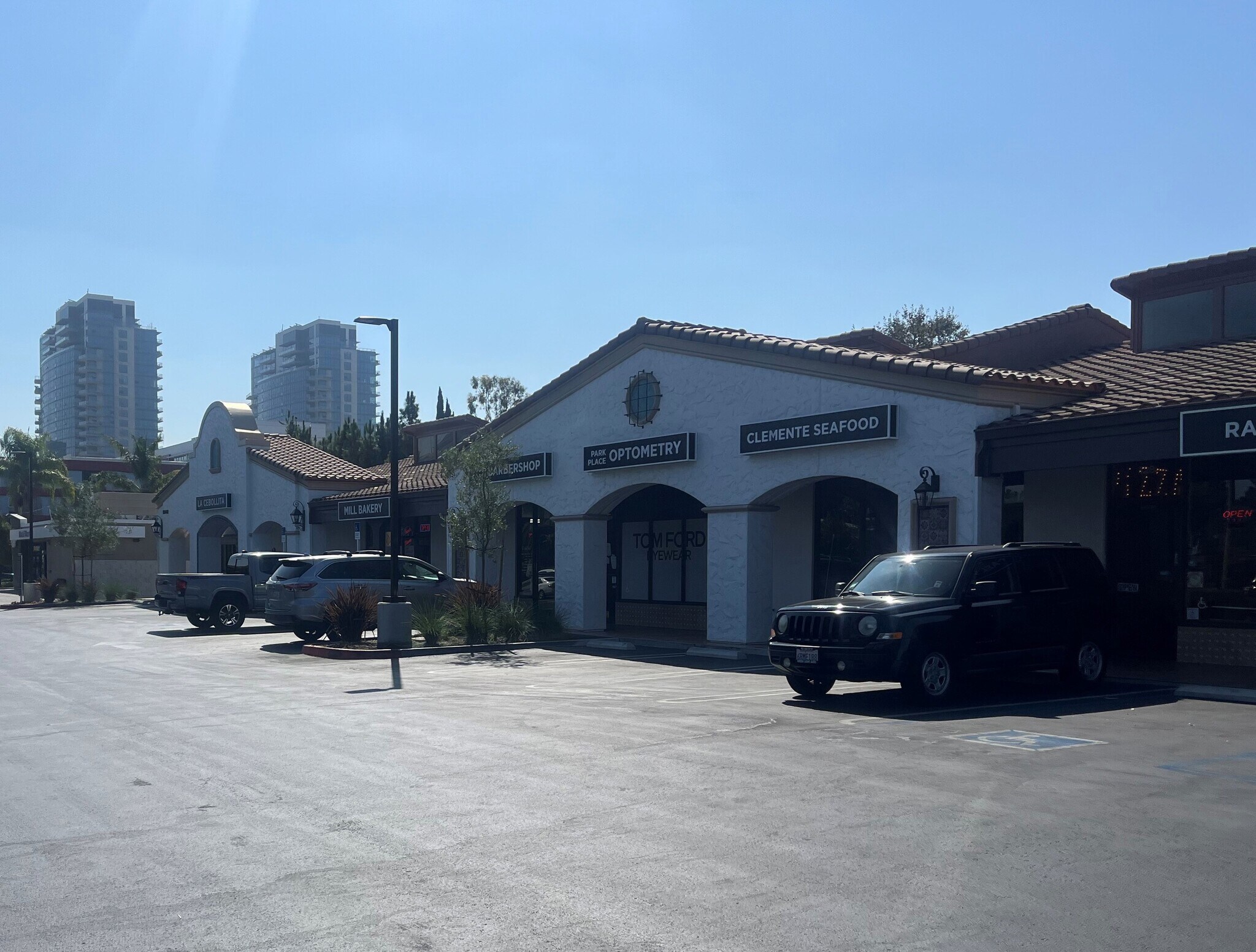 110-140 W MacArthur Blvd, Santa Ana, CA for Rent