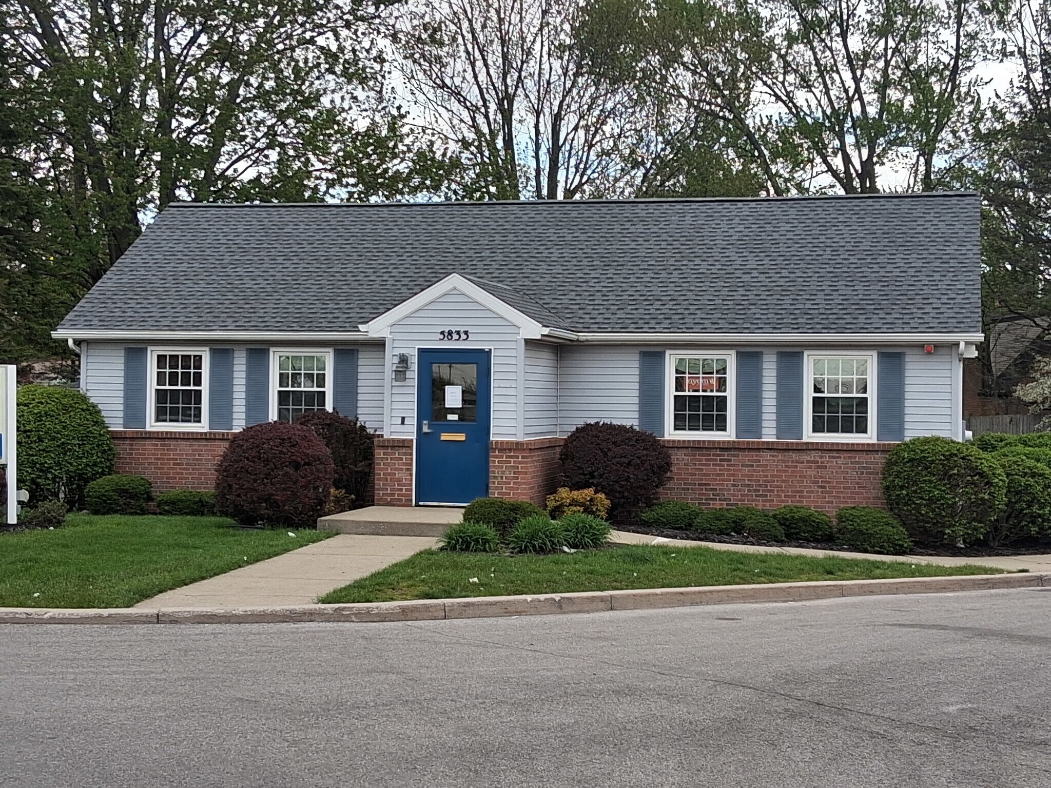 5833 S Transit Rd, Lockport, NY for Sale