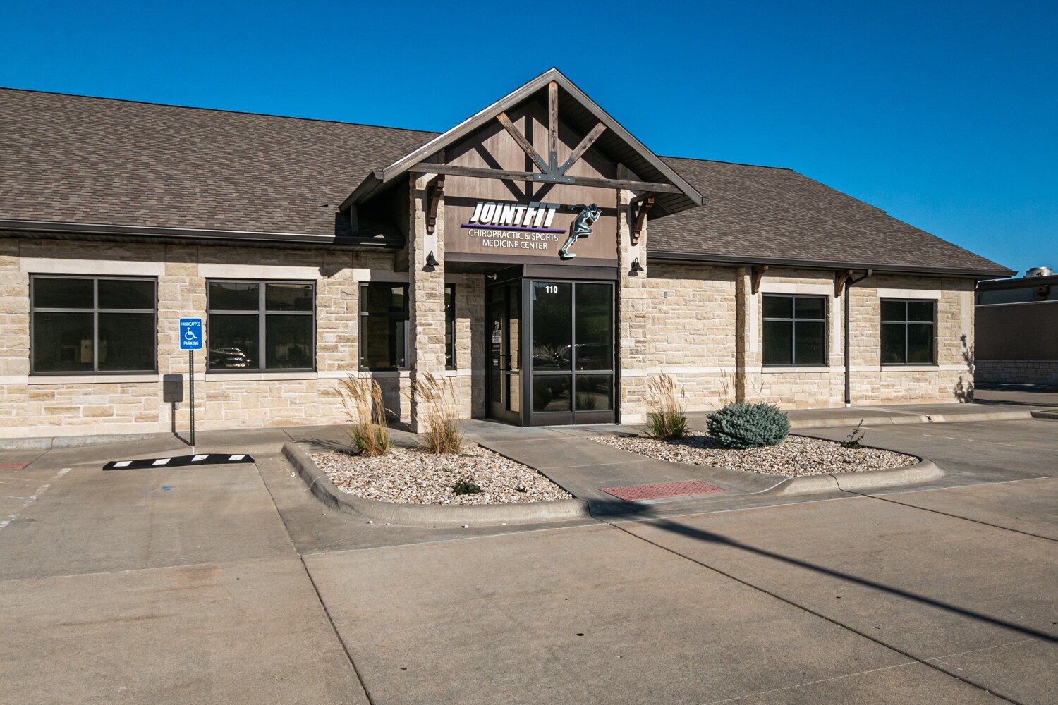 2004 Clock Tower Plz Manhattan, KS 66503 Office Property for Lease on