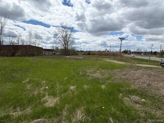 Fenton, MI Commercial - 3155 W Thompson Rd