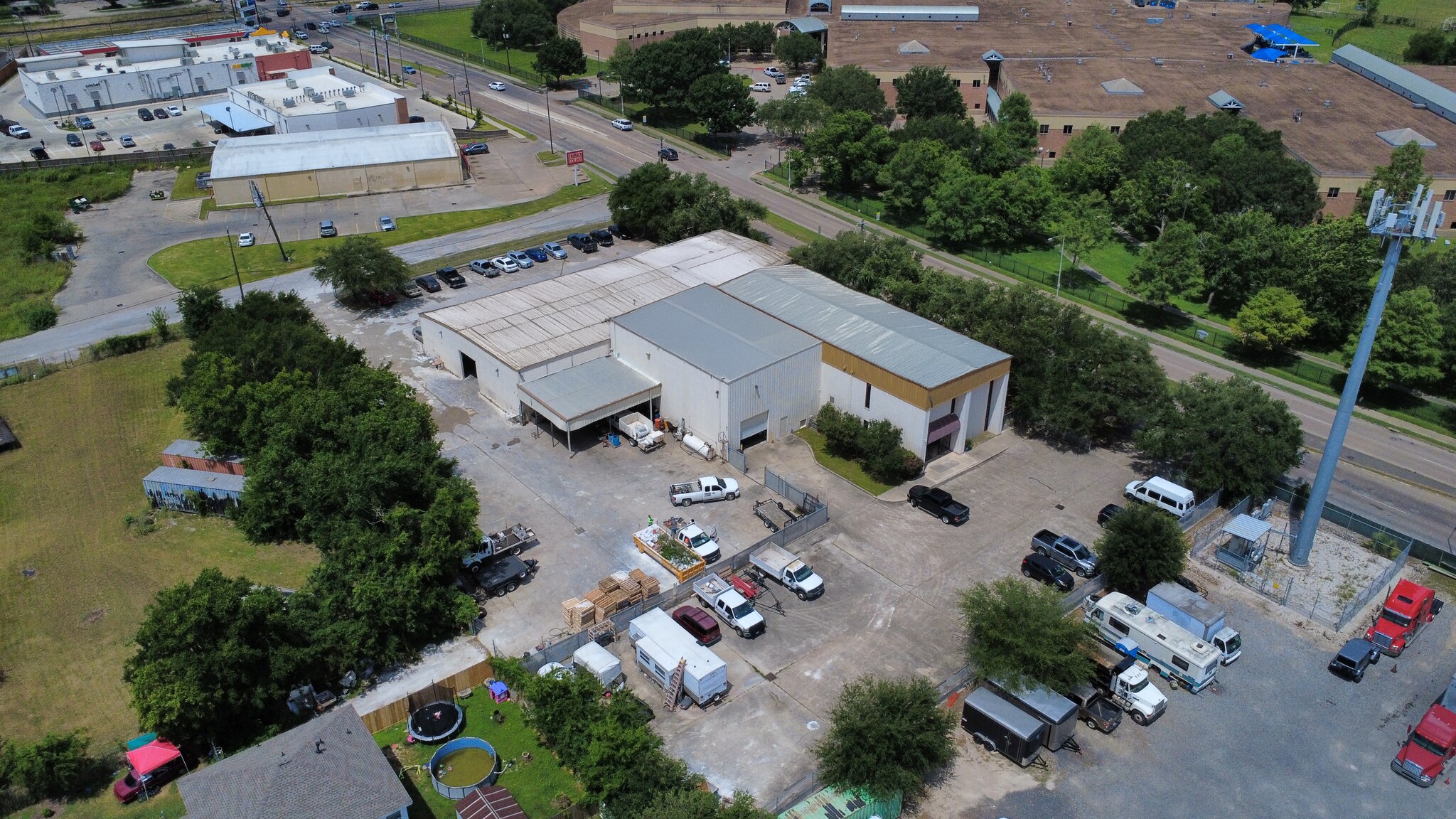 8600 Howard Dr, Houston, TX for Sale