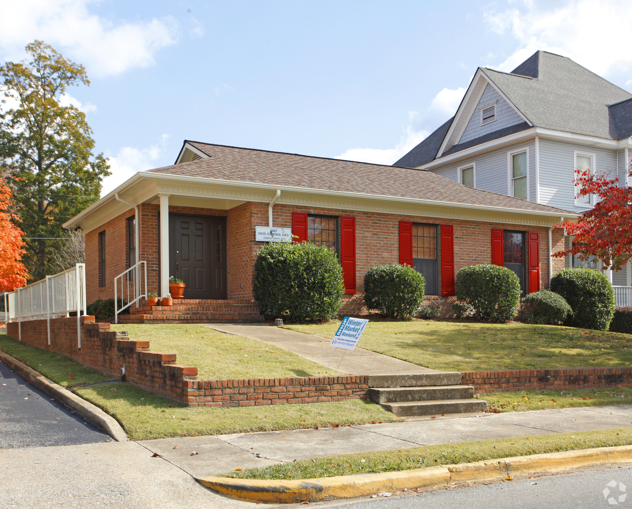 1127 Leighton Ave, Anniston, AL for Sale