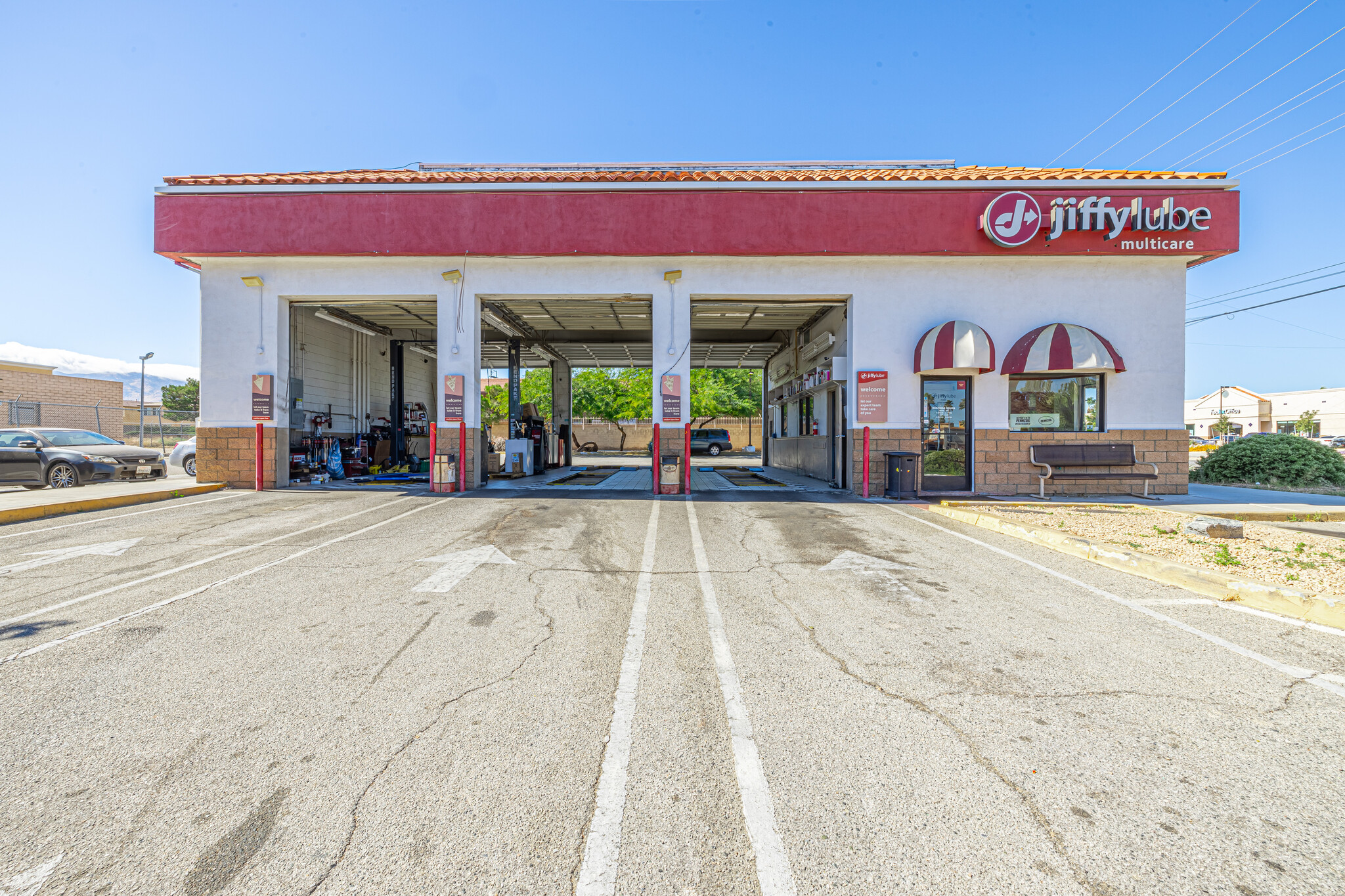 1040 W Rancho Vista Blvd, Palmdale, CA for Sale