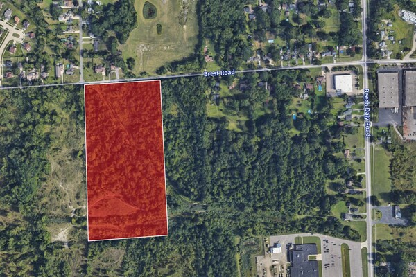26438 Brest Rd, Taylor, MI for Sale