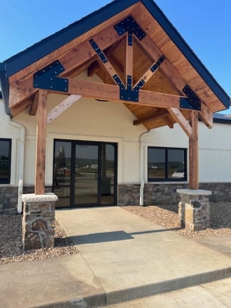 Fort Smith, AR Storefront Retail/Office - 5300 S Zero St Fort Smith, AR Storefront Retail/Office - 5300 S Zero St