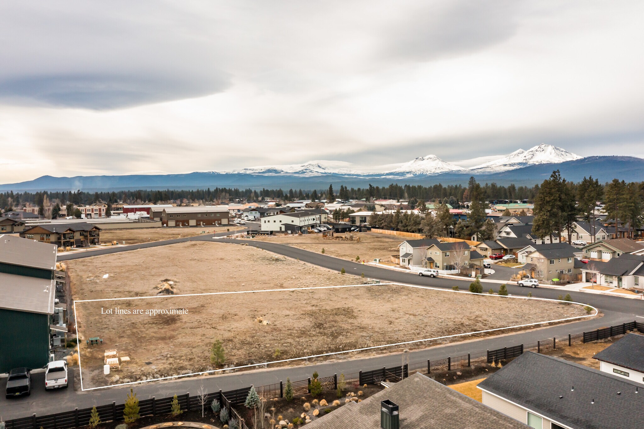 1092 Jantzen Ln, Sisters, OR for Sale