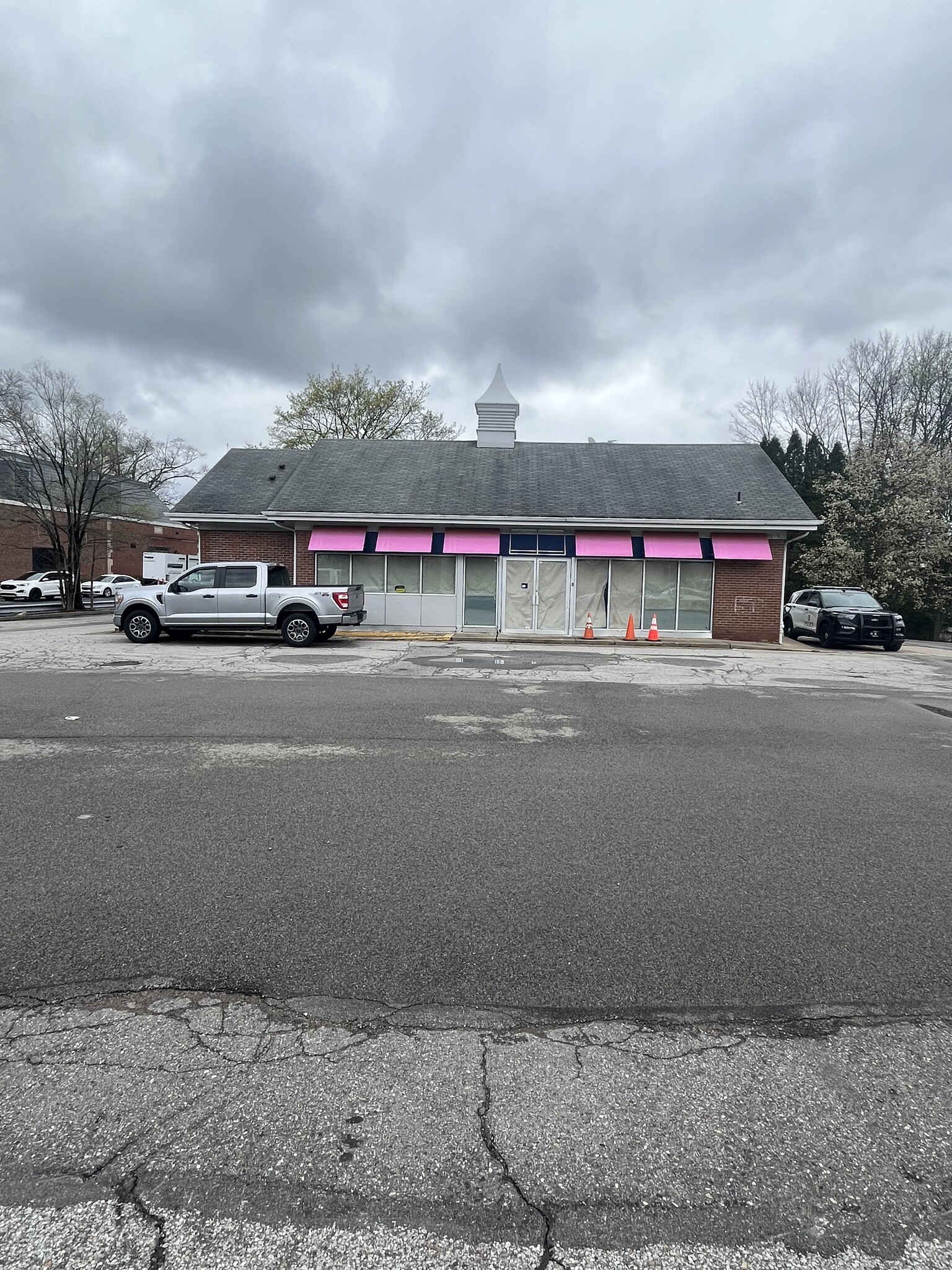 1102 Perry Hwy, Pittsburgh, PA for Rent