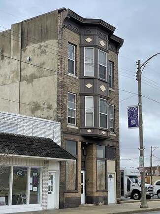 Freeport, IL Apartments - 211 E Stephenson St