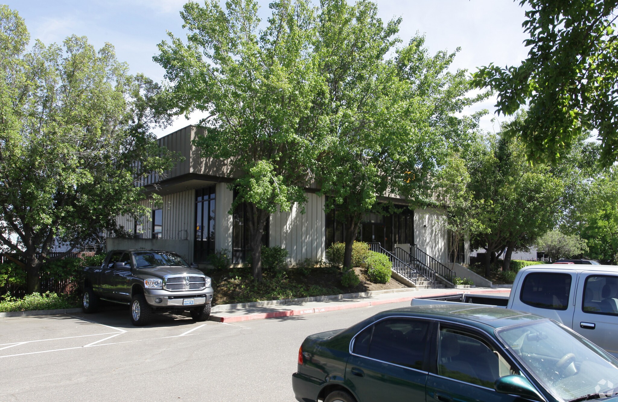 917 Stillwater Rd, West Sacramento, CA for Sale