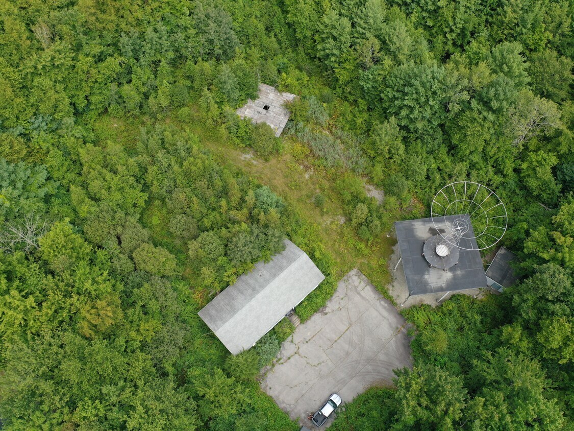 27 Douglas Rd, Webster, MA for Sale