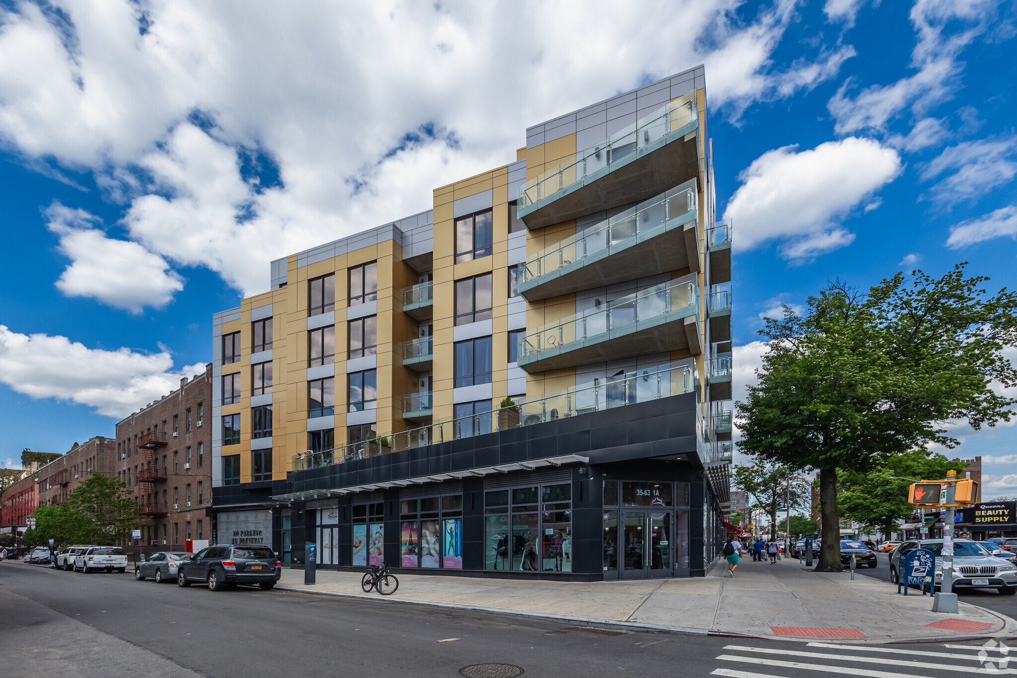9501 37th Ave, Flushing, NY for Sale