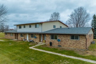 Owosso, MI Apartments - 1565 N Hickory Rd