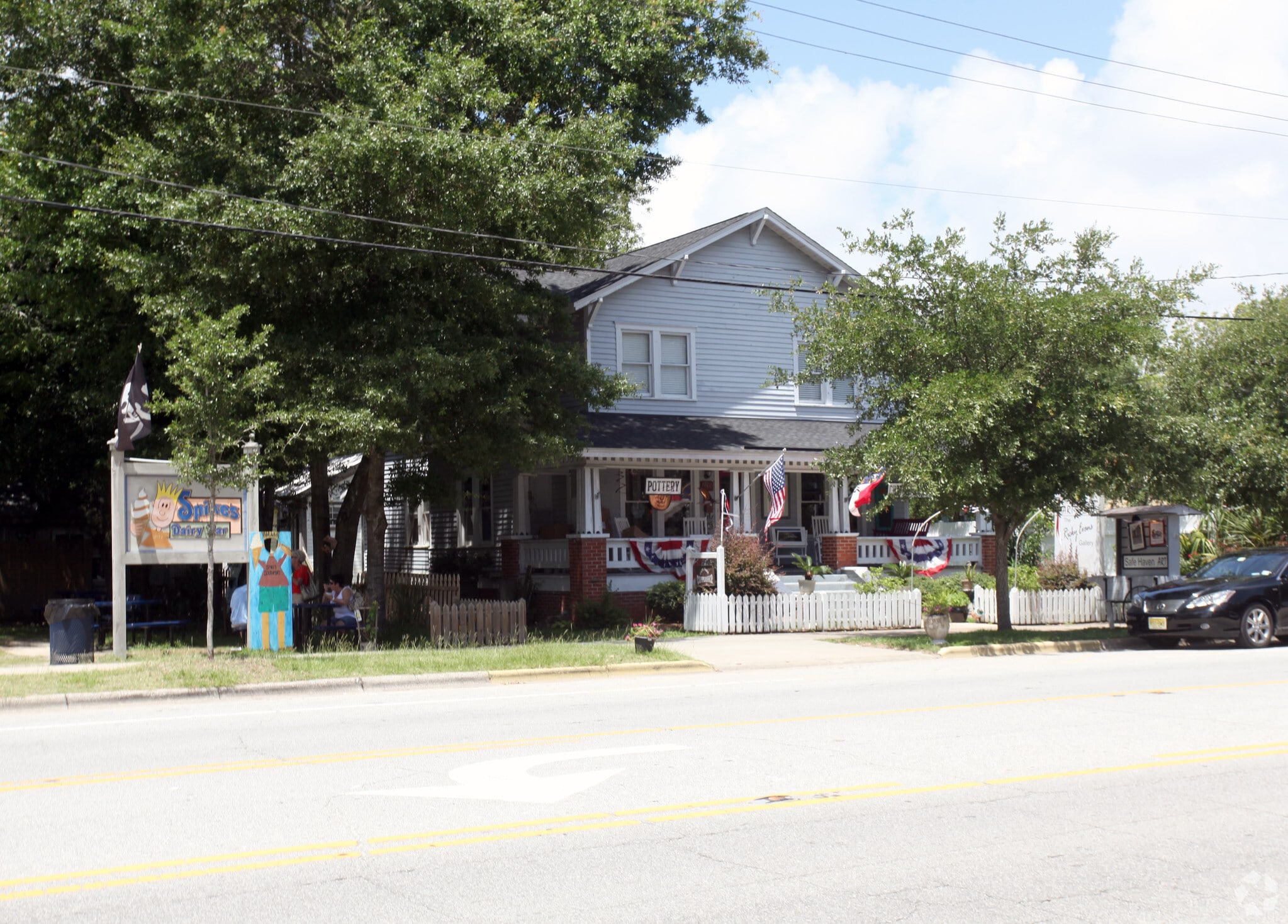 211 N Howe St, Southport, NC for Sale