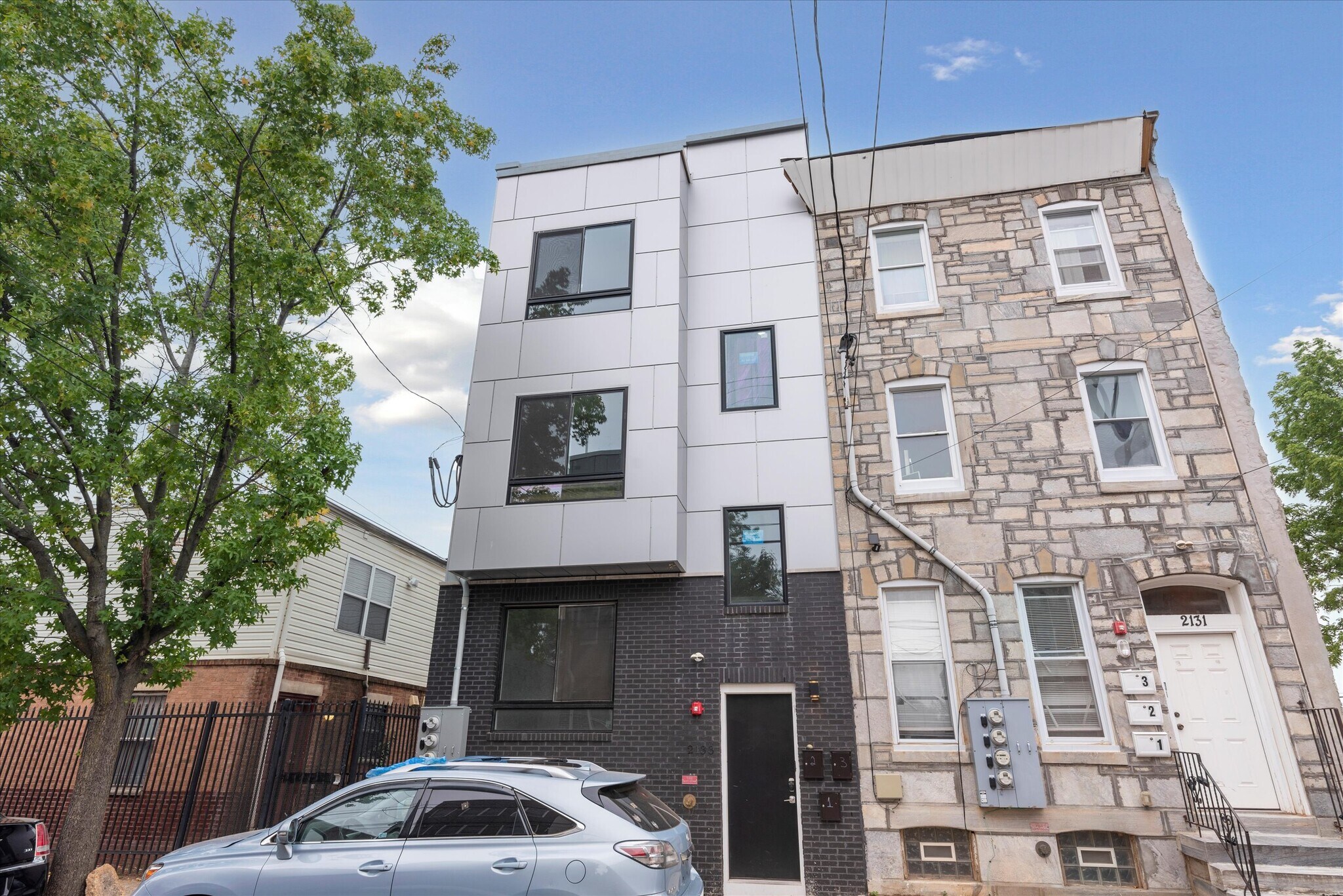 2133 Master St, Philadelphia, PA for Sale