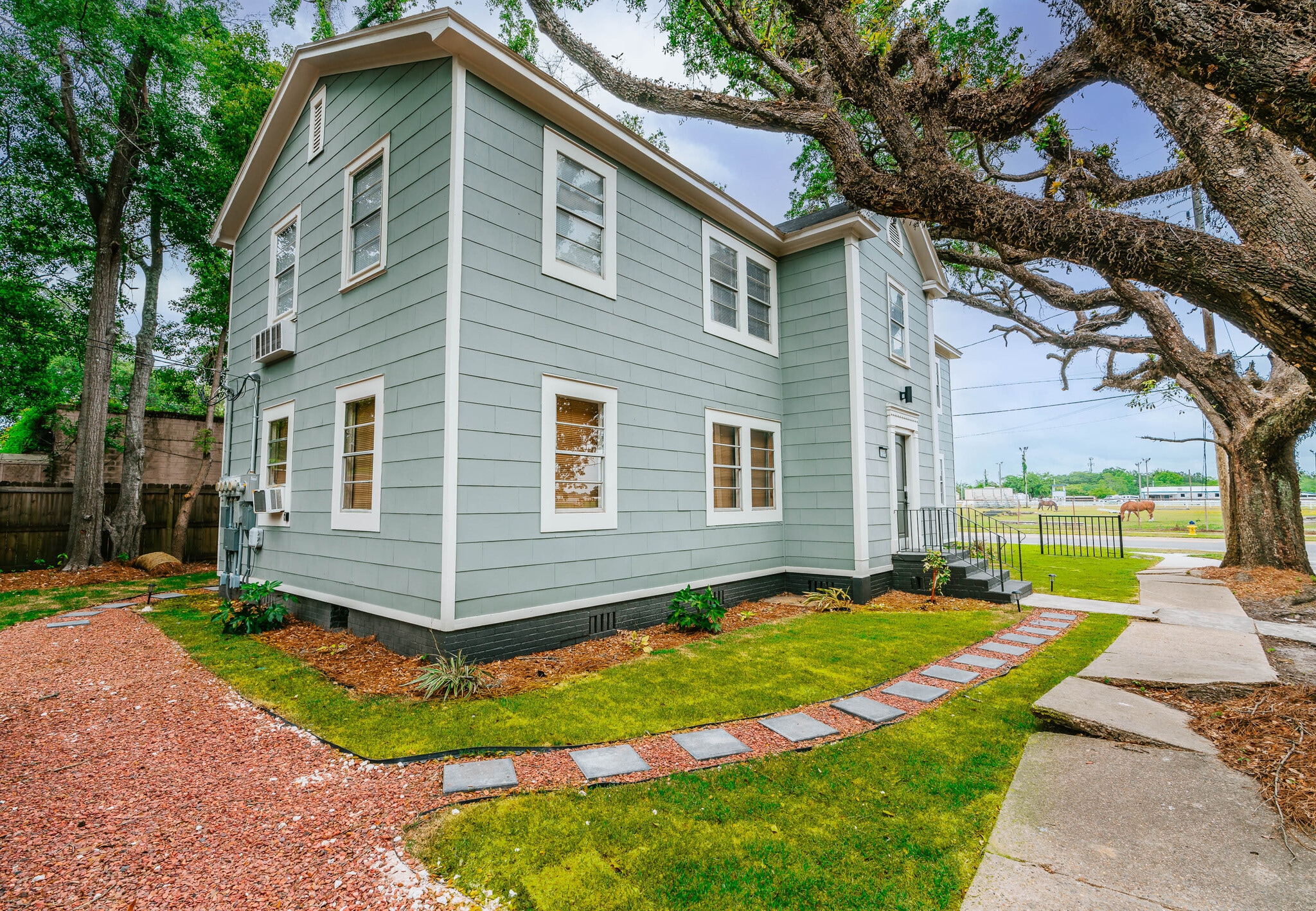 1300 Illinois St, Mobile, AL for Sale