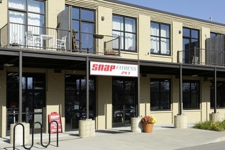 Grand Rapids, MI Retail - 855 Michigan St NE