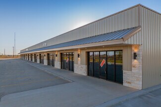 Floresville, TX Retail - FM 775
