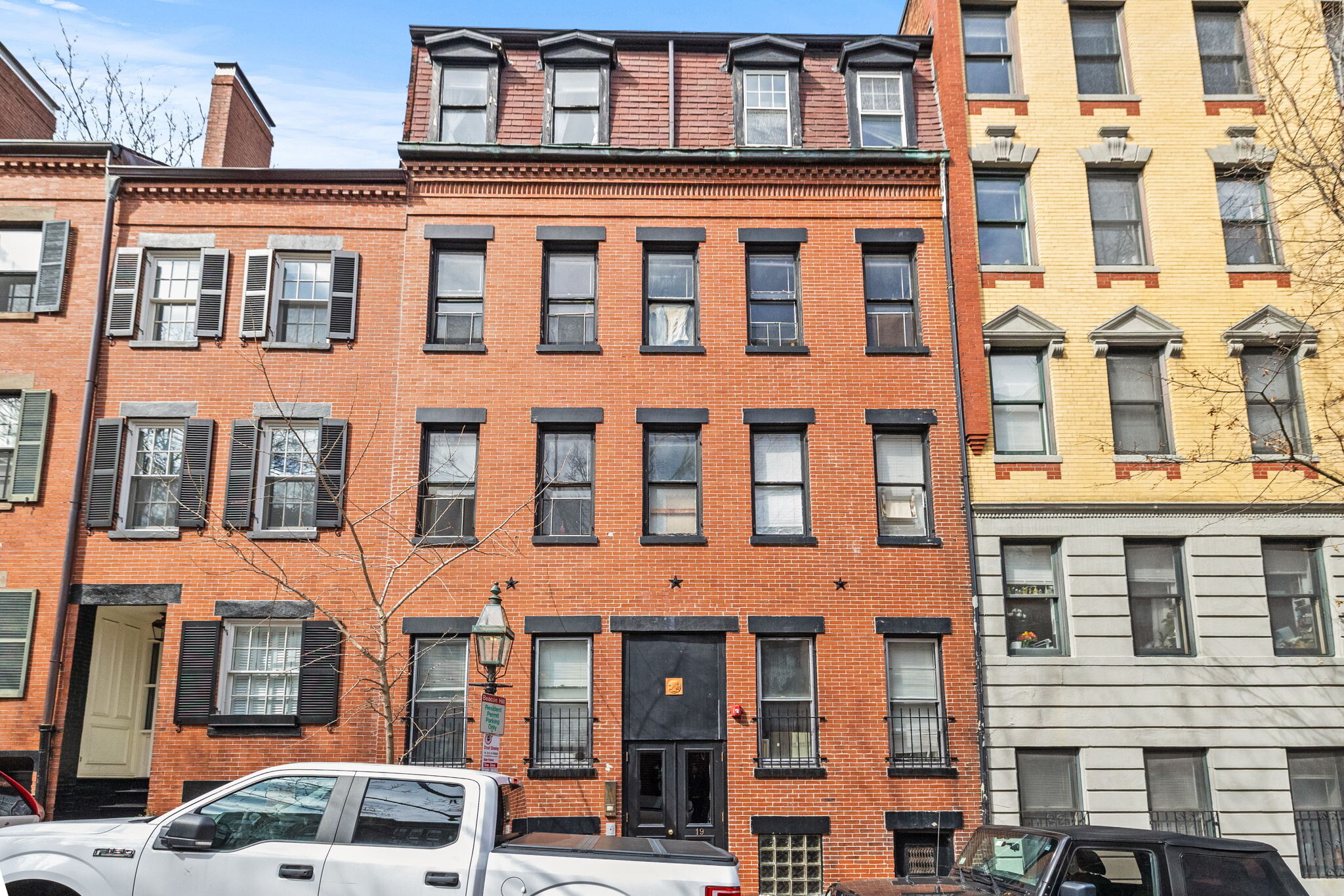 19 S Russell St, Boston, MA for Sale