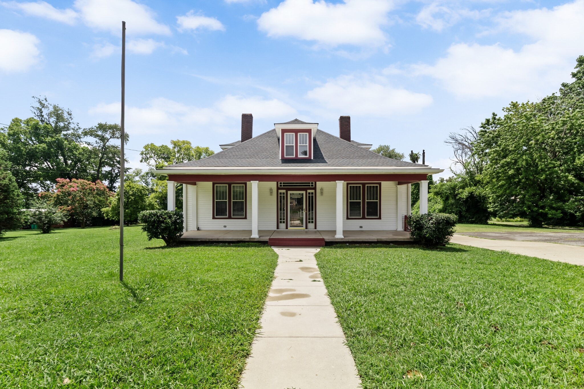 300 Maple St, Smyrna, TN for Sale