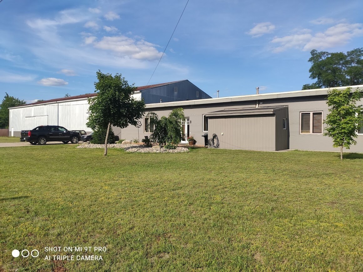 601 Hyde St, Kalkaska, MI for Rent