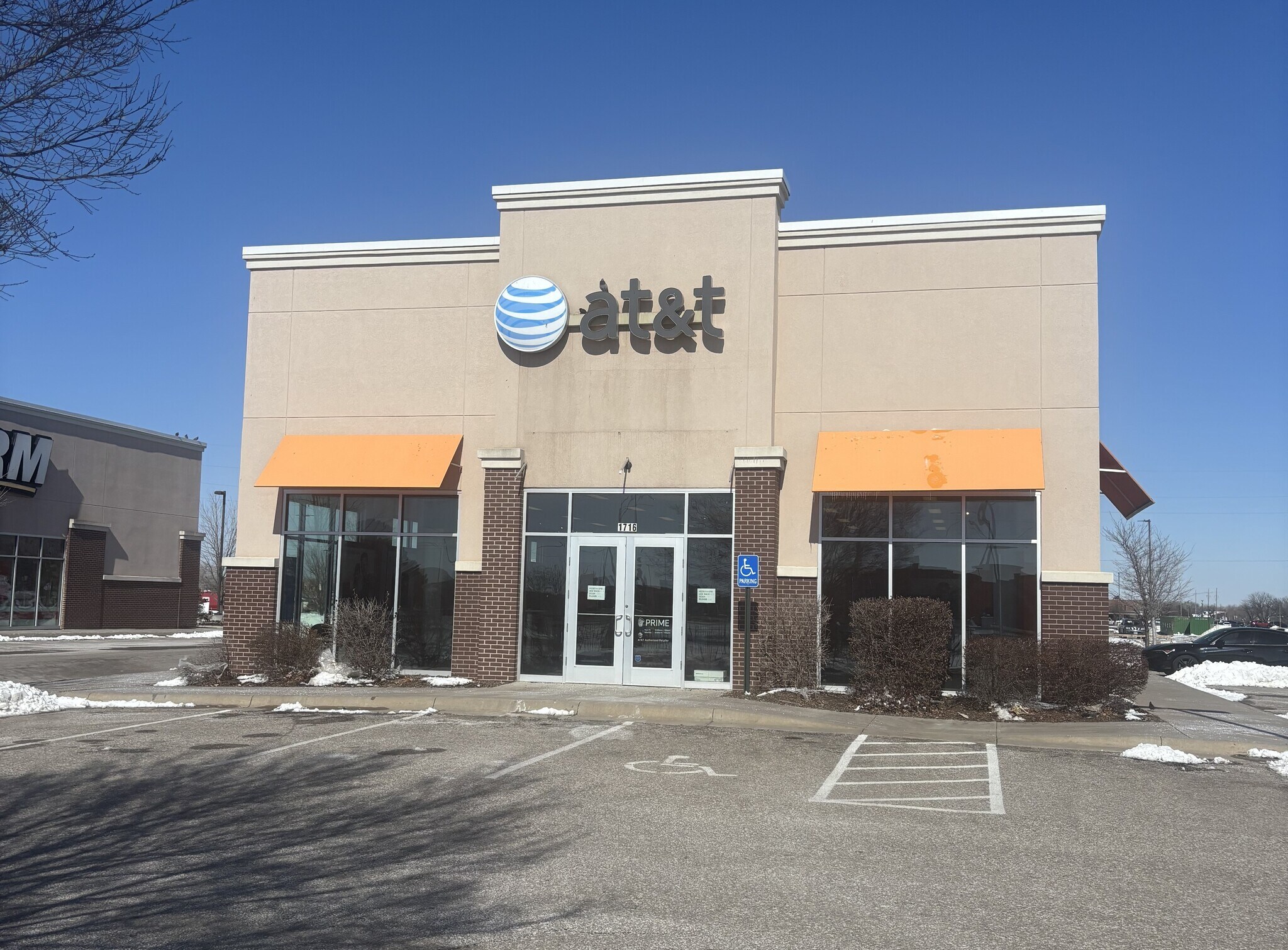 1716 N Waldron St, Hutchinson, KS for Rent