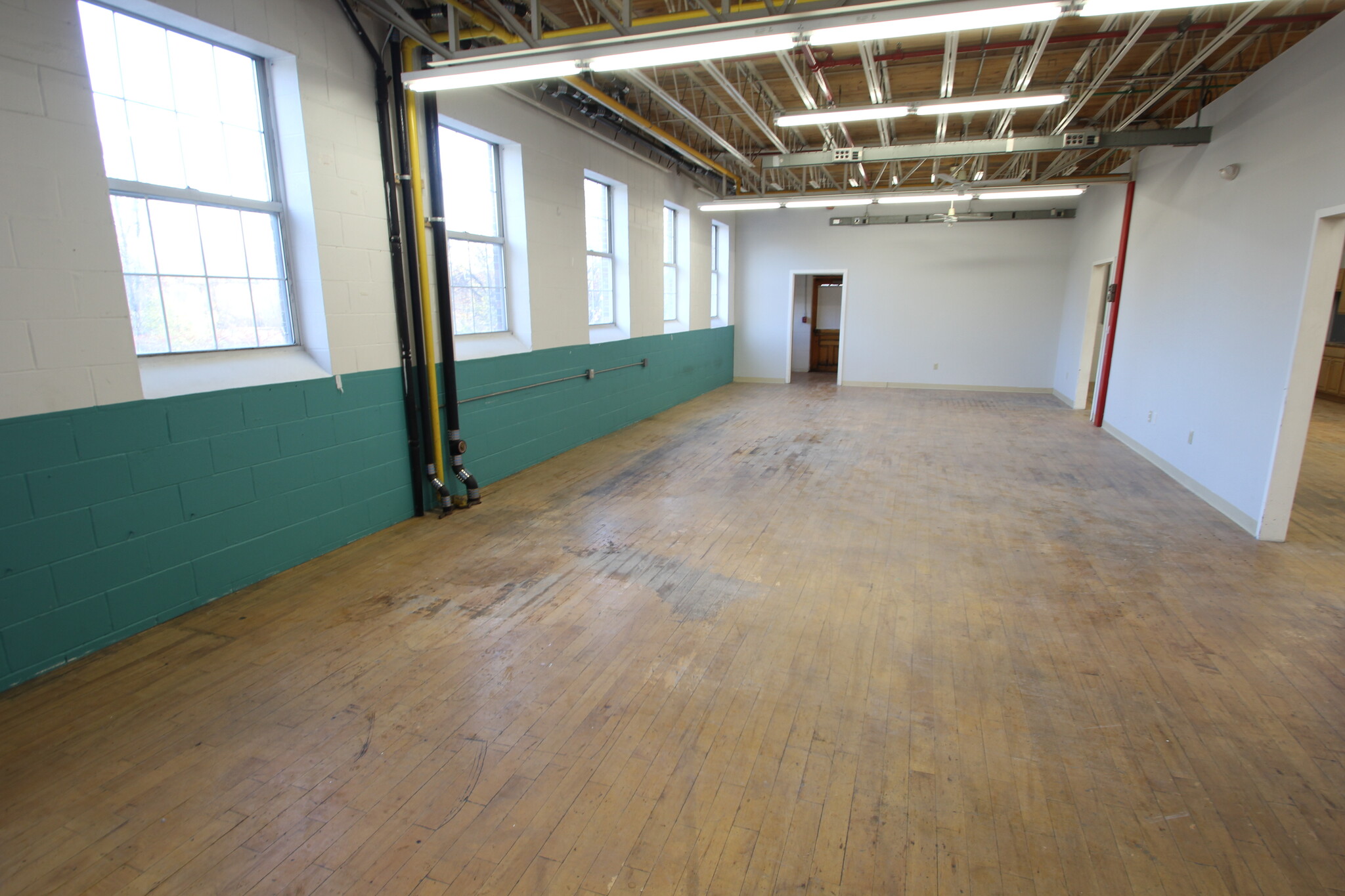 35 Water St, Amesbury, MA for Rent