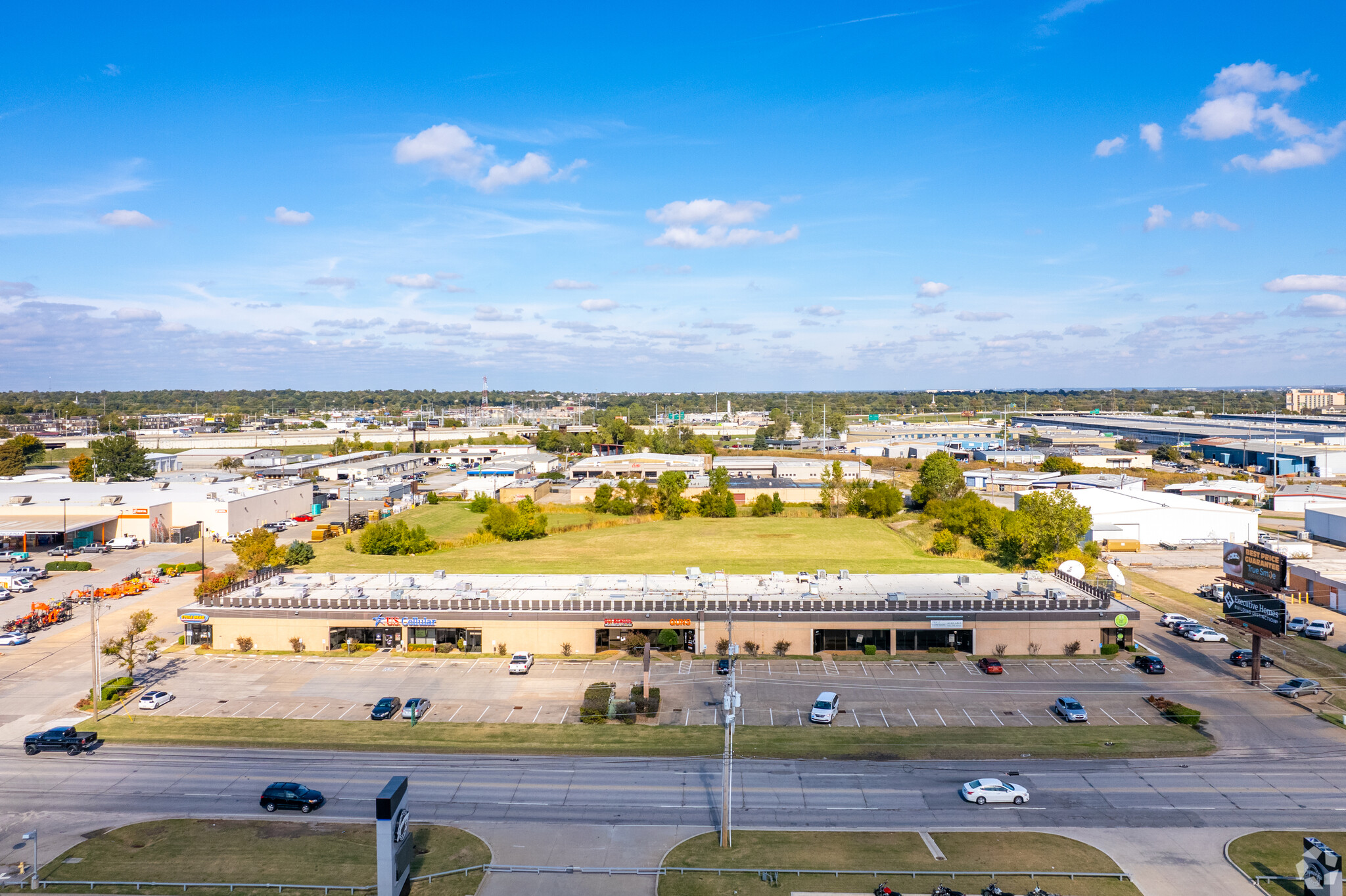 6701-6715 E 41st St, Tulsa, OK for Rent